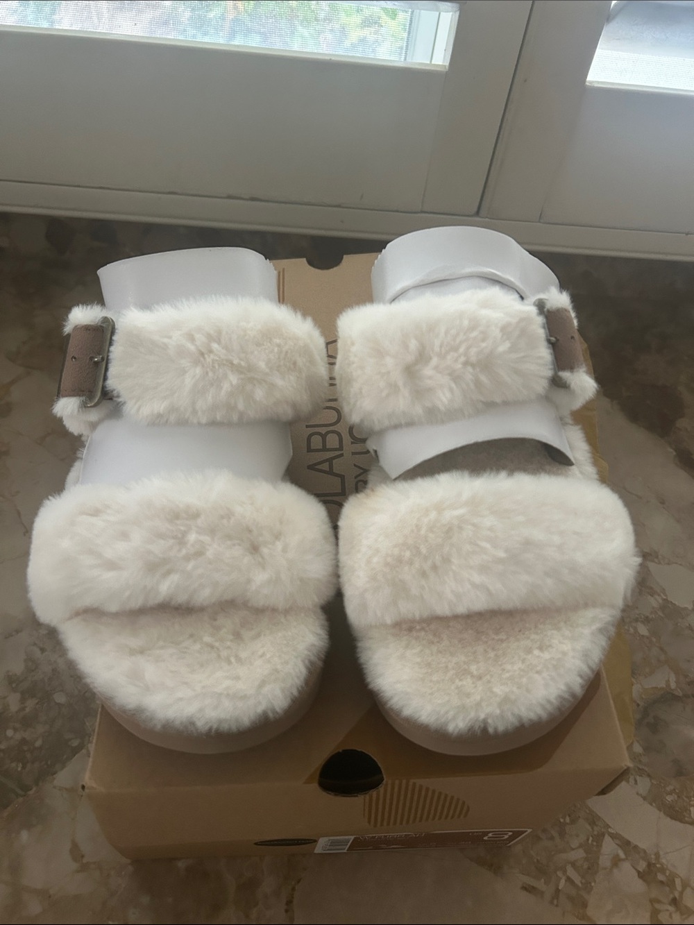 Women's Cream Faux Fur Slide Slippers - Comfortable Plush Slides - Picture 2 of 11